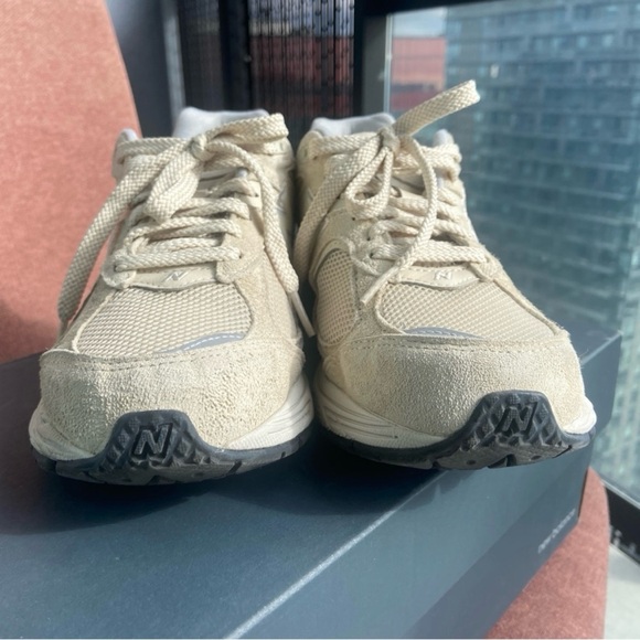 New Balance Sneaker ML2002RE Size Men's US8 - Picture 3 of 9